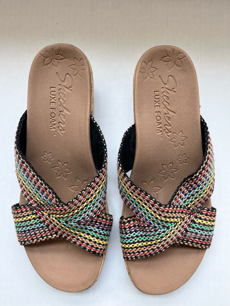 Sketchers Cork Wedge Multicolored Textile Upper Cross Strap Sandals. Size 8